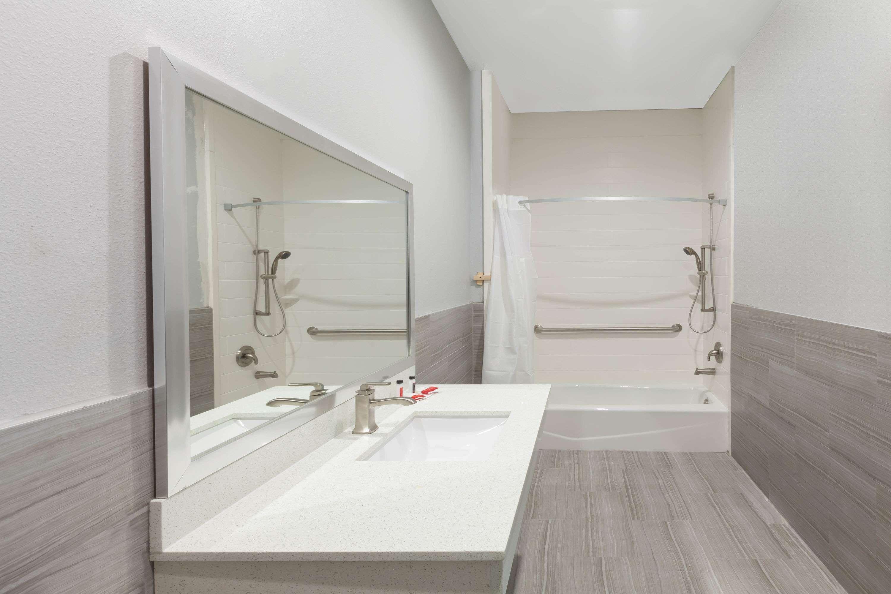 Baymont By Wyndham Houston Hobby Airport Hotel Kültér fotó